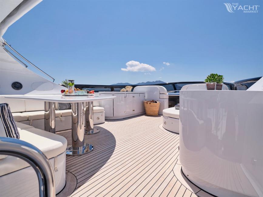 2010 Maiora 33DP à vendre (photo 10)