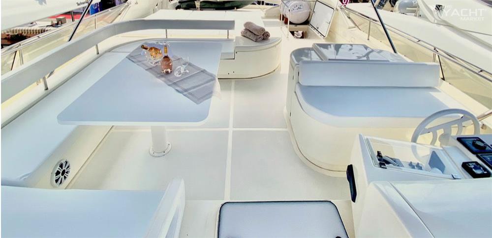 2000 Ferretti Yachts 80 zu verkaufen (photo 3)