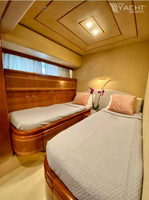 2000 Ferretti Yachts 80 zu verkaufen (photo 13)