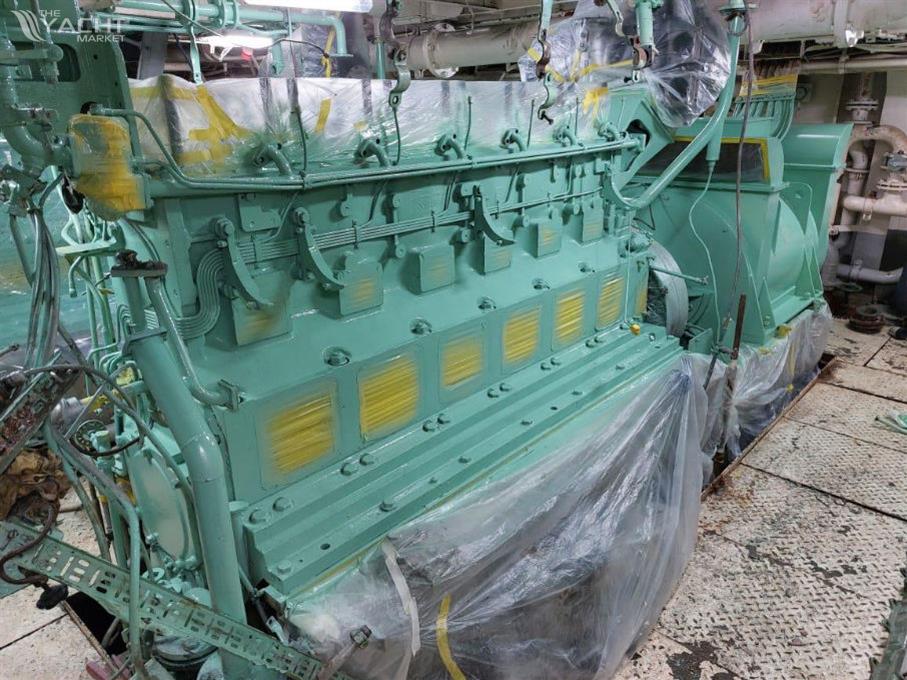 1975 Schichau Unterweser AG Expedition Vessel for sale (photo 8)