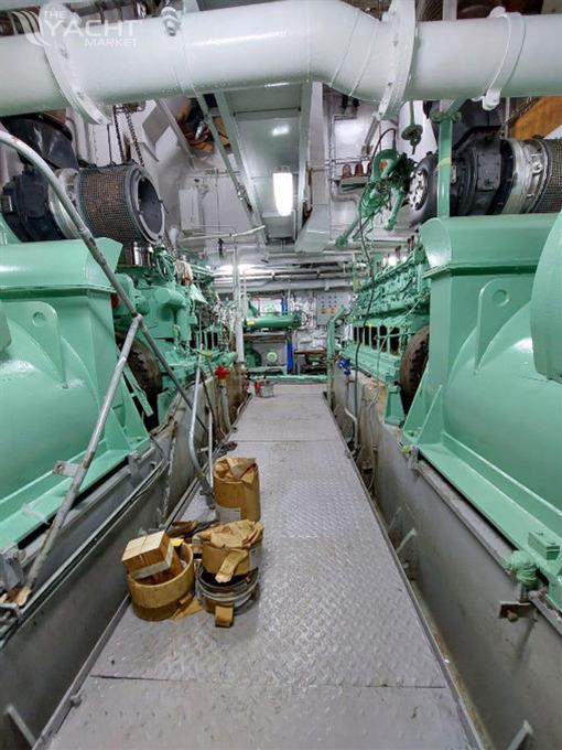 1975 Schichau Unterweser AG Expedition Vessel for sale (photo 9)