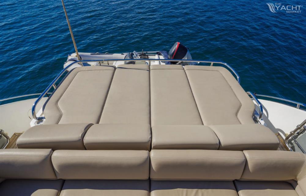 2010 Princess V78 for sale (photo 9)