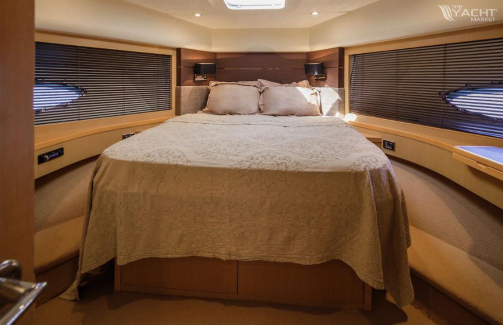 2010 Princess V78 for sale (photo 18)