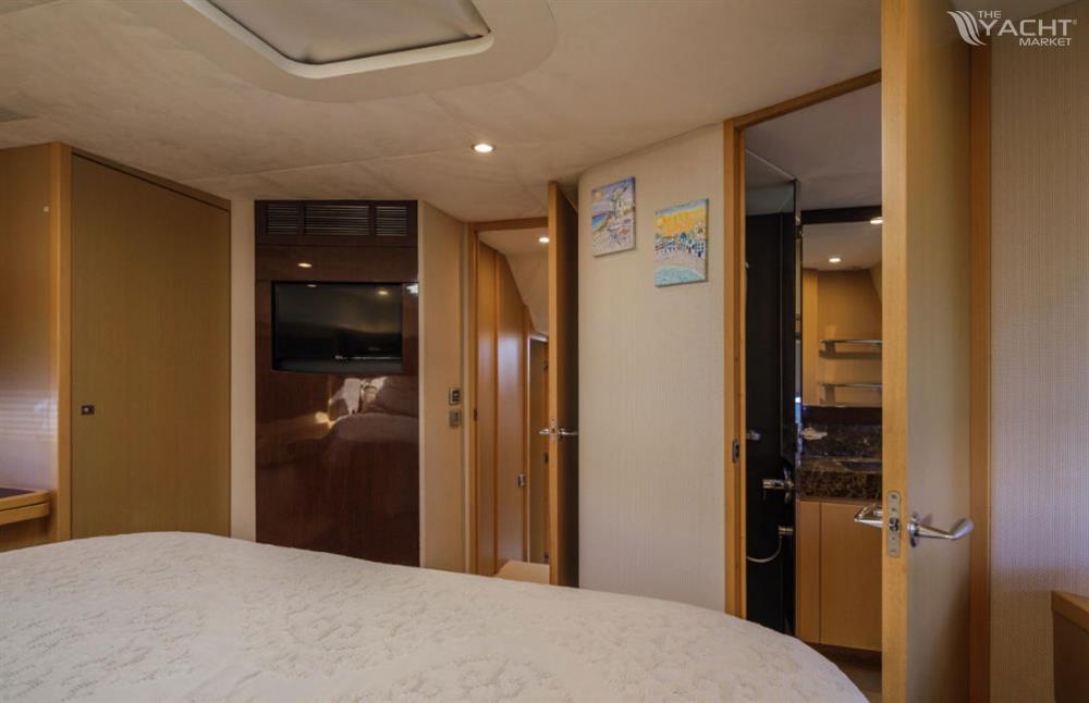 2010 Princess V78 for sale (photo 19)