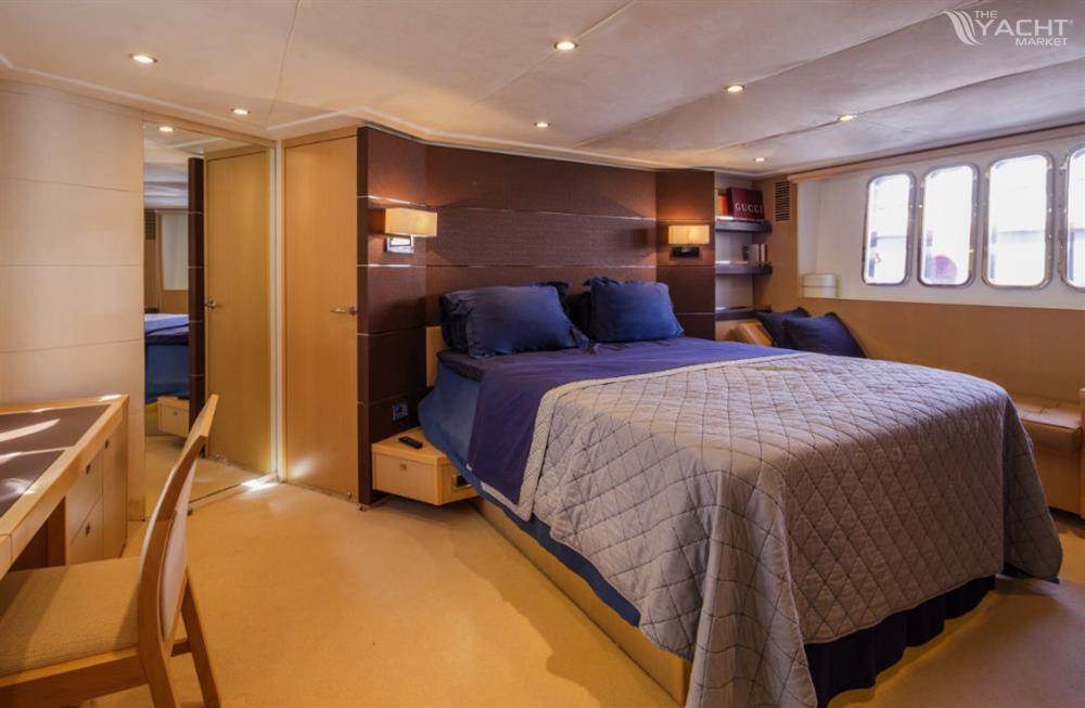 2010 Princess V78 for sale (photo 21)