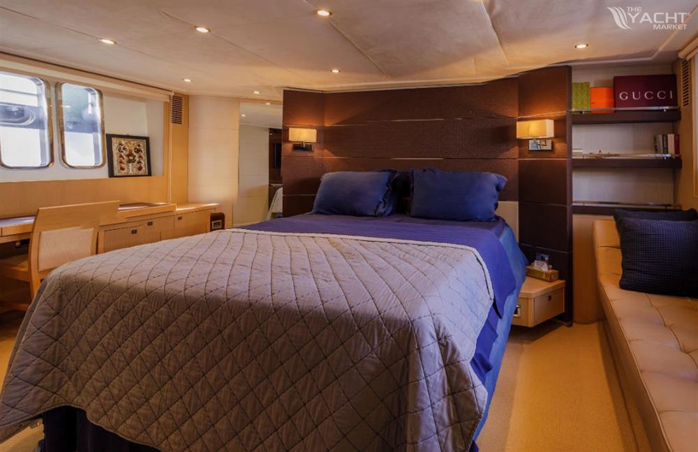 2010 Princess V78 for sale (photo 22)