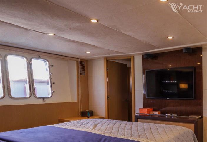 2010 Princess V78 for sale (photo 25)