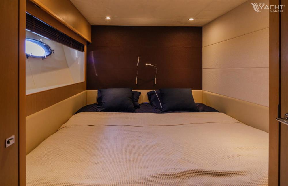 2010 Princess V78 for sale (photo 28)