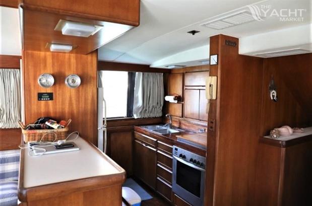 1986 Bertram 54 for sale (photo 10)