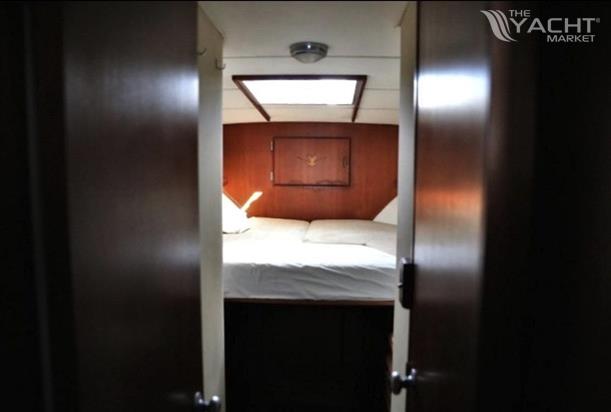1986 Bertram 54 for sale (photo 12)