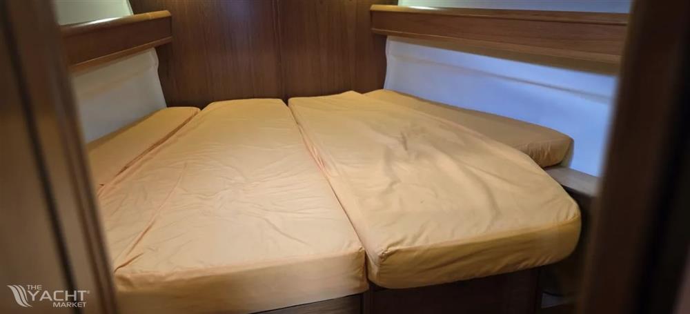 2005 Jeanneau Sun Odyssey 49 for sale (photo 10)