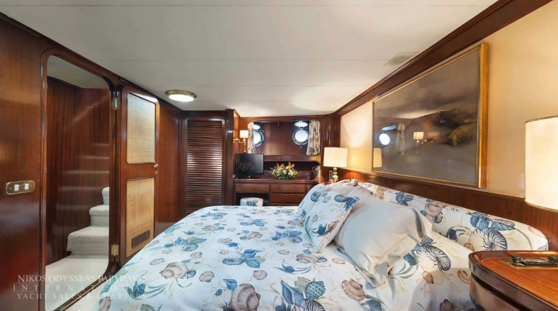 1982 Benetti 37.60m na sprzedaż (photo 18)
