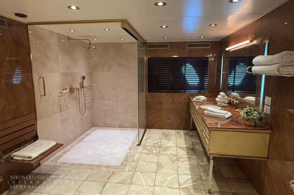 1972 Rinaldo Gastaldi Custom Classic Motor Yacht 76m zu verkaufen (photo 35)