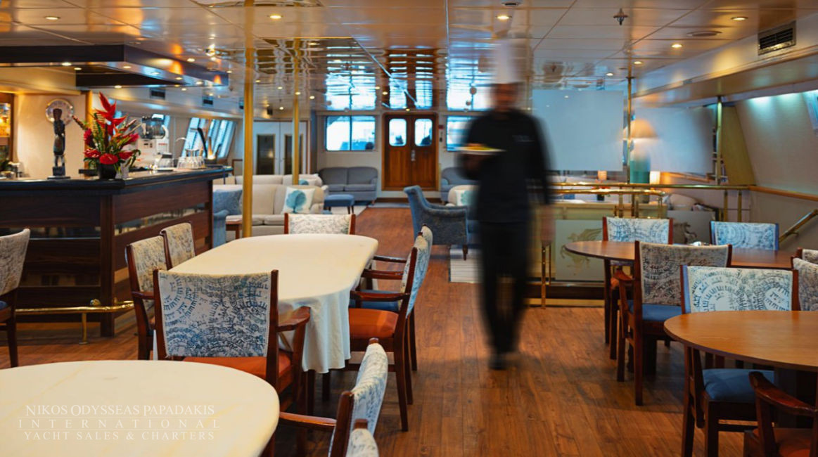 1990 Boutique Cruise Ship 45m na sprzedaż (photo 8)