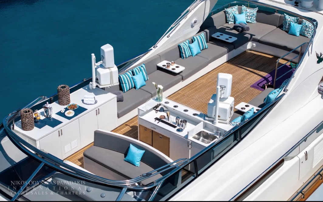 2004 Leopard 26 Flybridge for sale (photo 18)