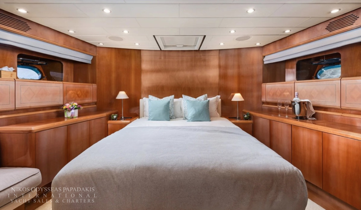 2004 Leopard 26 Flybridge for sale (photo 27)