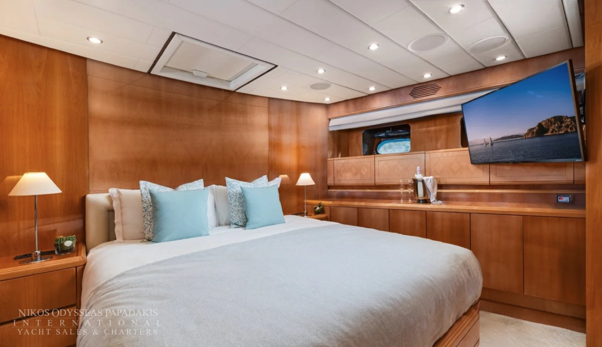 2004 Leopard 26 Flybridge for sale (photo 29)