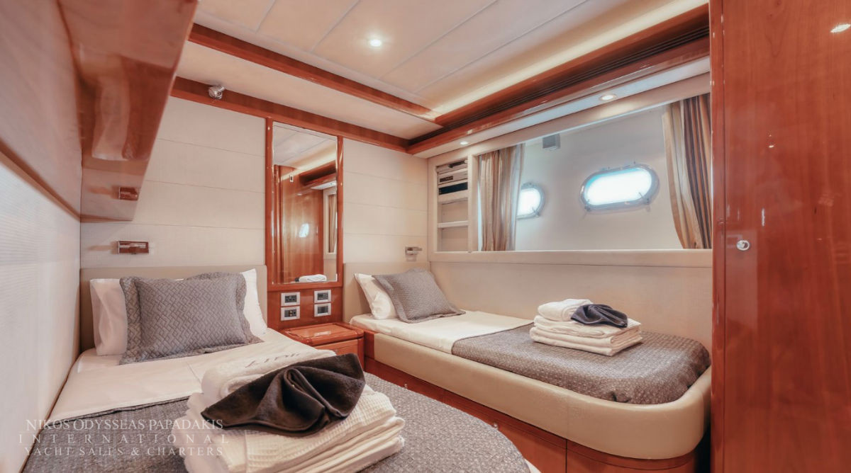 2006 Ferretti 830 in vendita (photo 14)