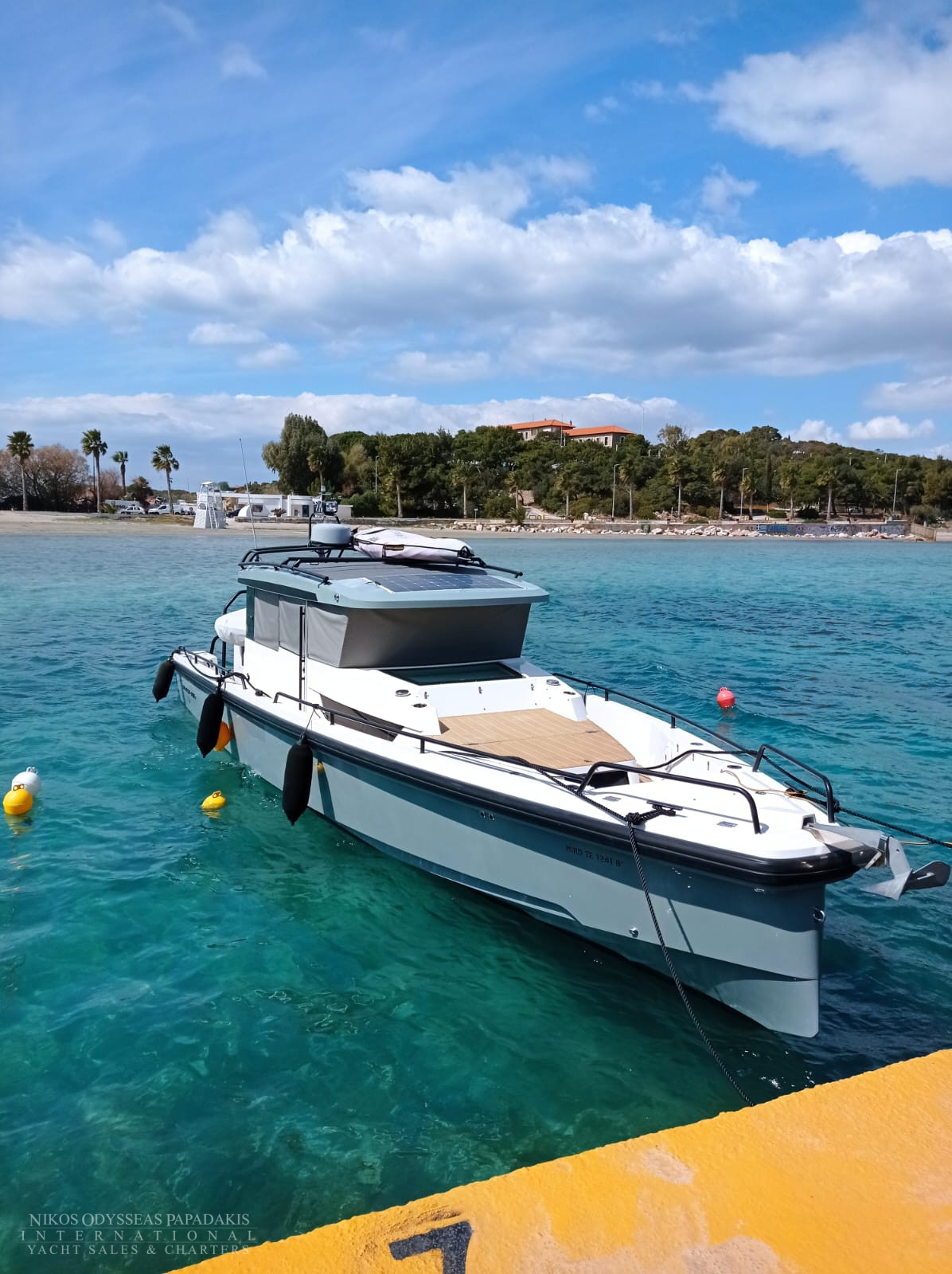 2019 Axopar 37 Cabin zu verkaufen (photo 2)