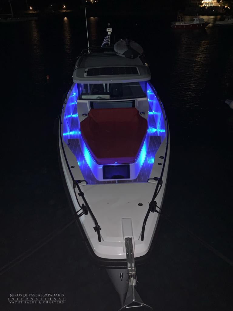 2019 Axopar 37 Cabin zu verkaufen (photo 5)