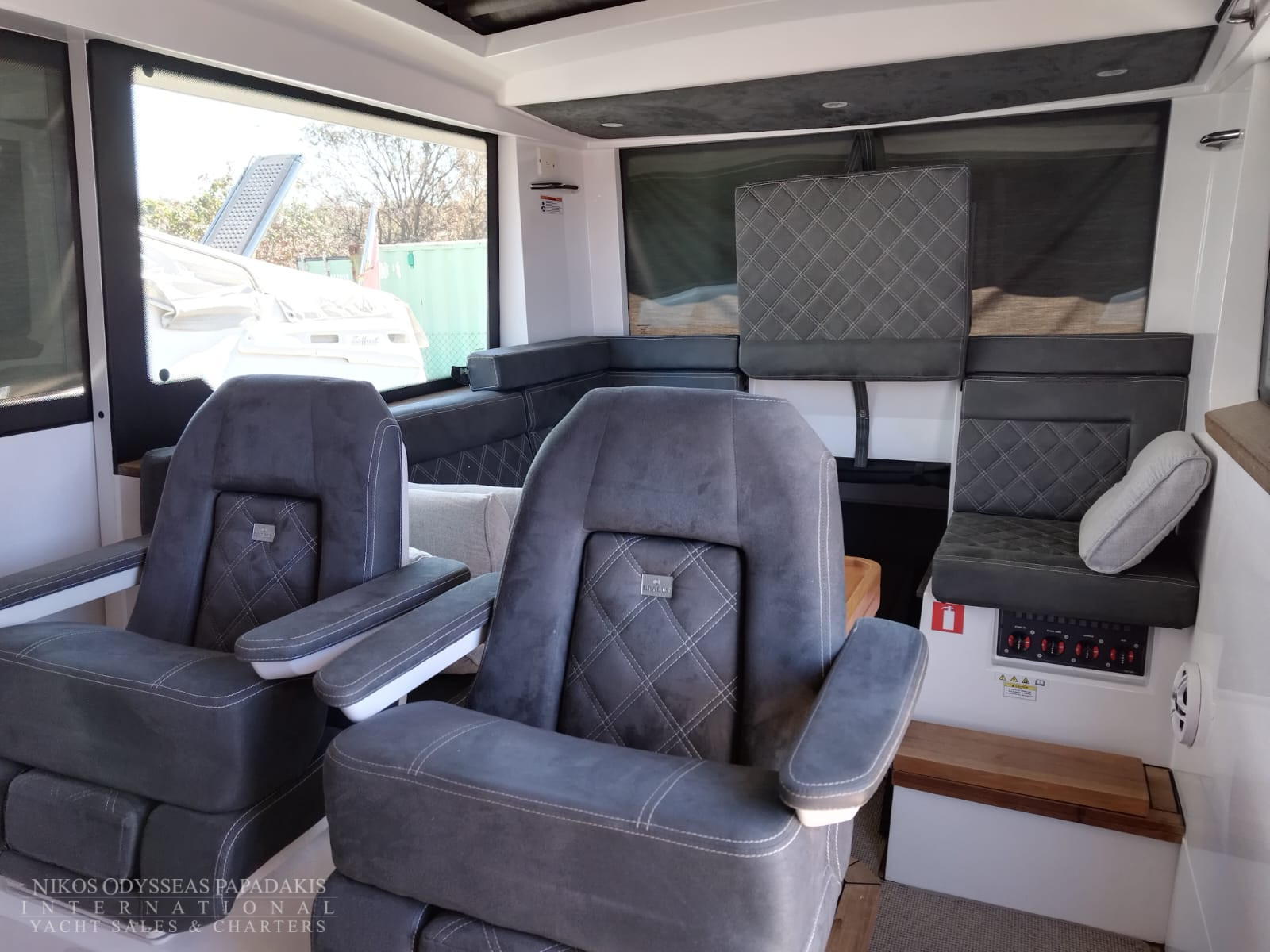 2019 Axopar 37 Cabin zu verkaufen (photo 7)