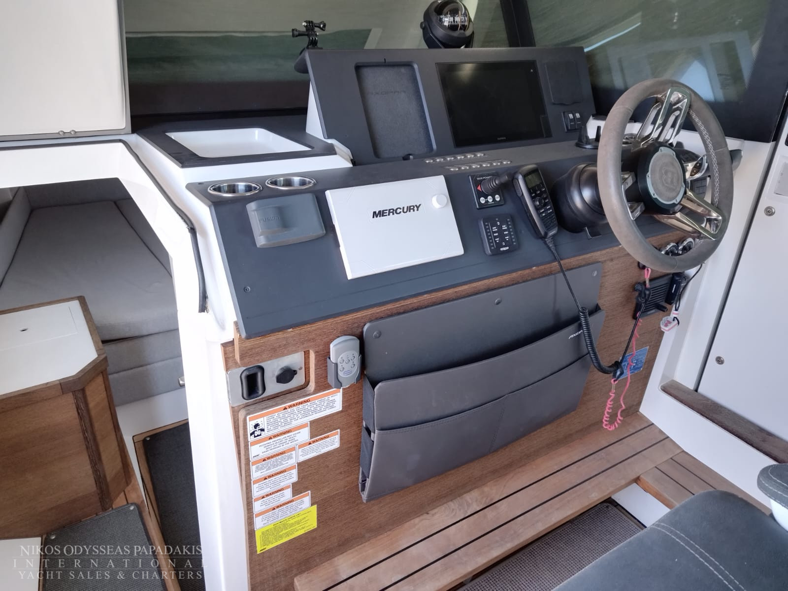 2019 Axopar 37 Cabin zu verkaufen (photo 10)