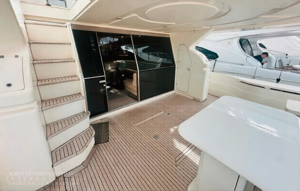 2001 Ferretti 680 te koop (photo 3)