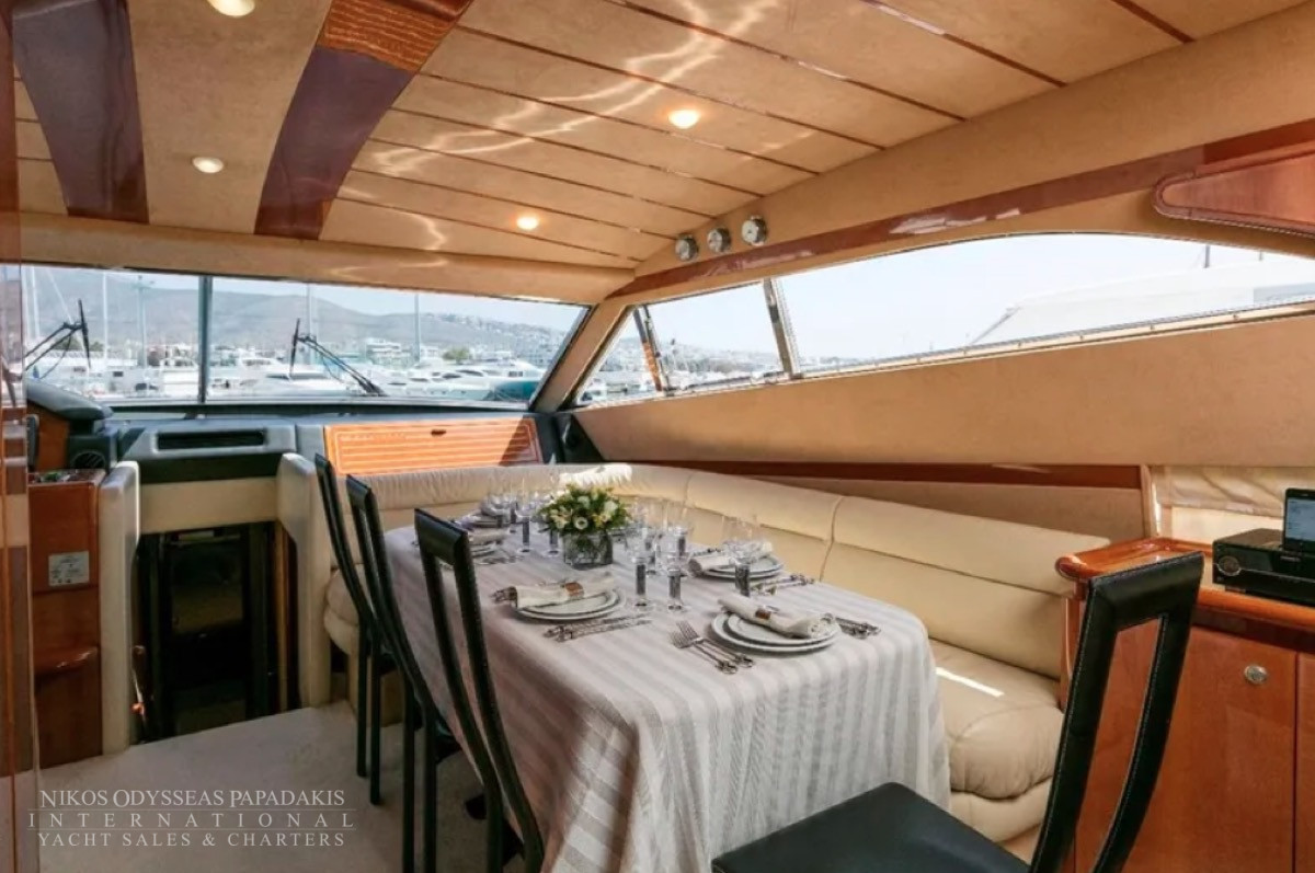 2001 Ferretti 680 te koop (photo 8)