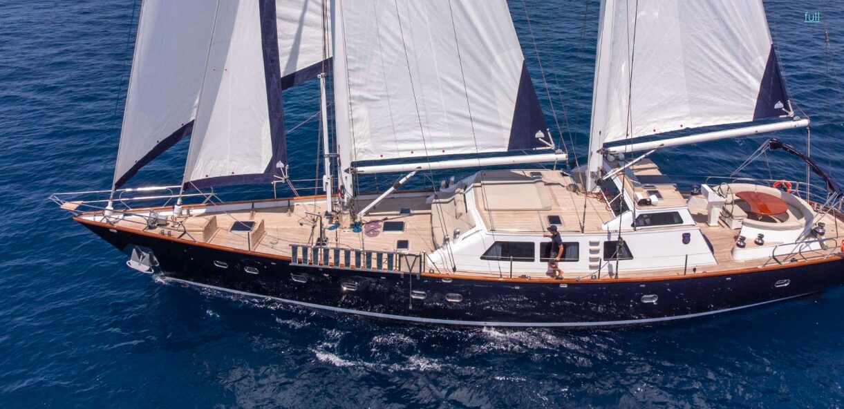1984 CCYD Sailing Yacht 26m for sale (photo 4)