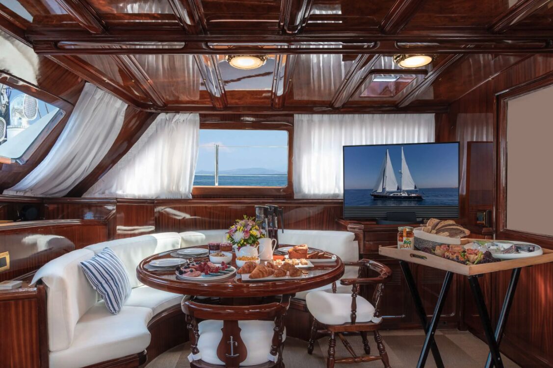 1984 CCYD Sailing Yacht 26m for sale (photo 10)