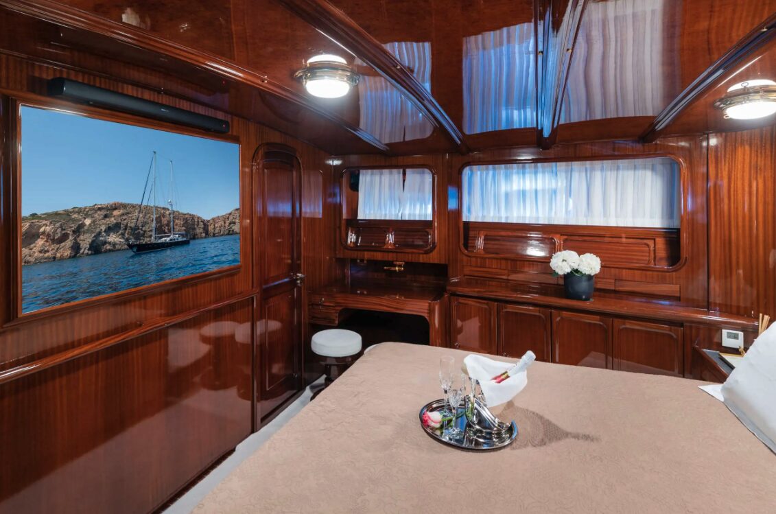 1984 CCYD Sailing Yacht 26m for sale (photo 12)