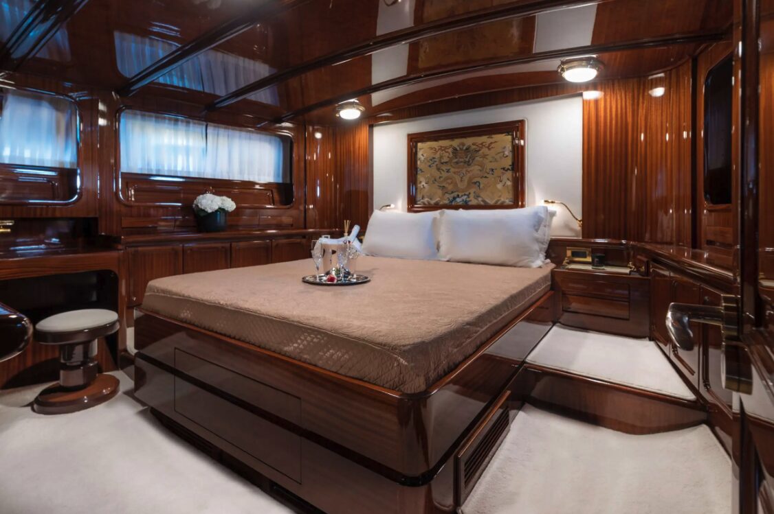1984 CCYD Sailing Yacht 26m for sale (photo 15)