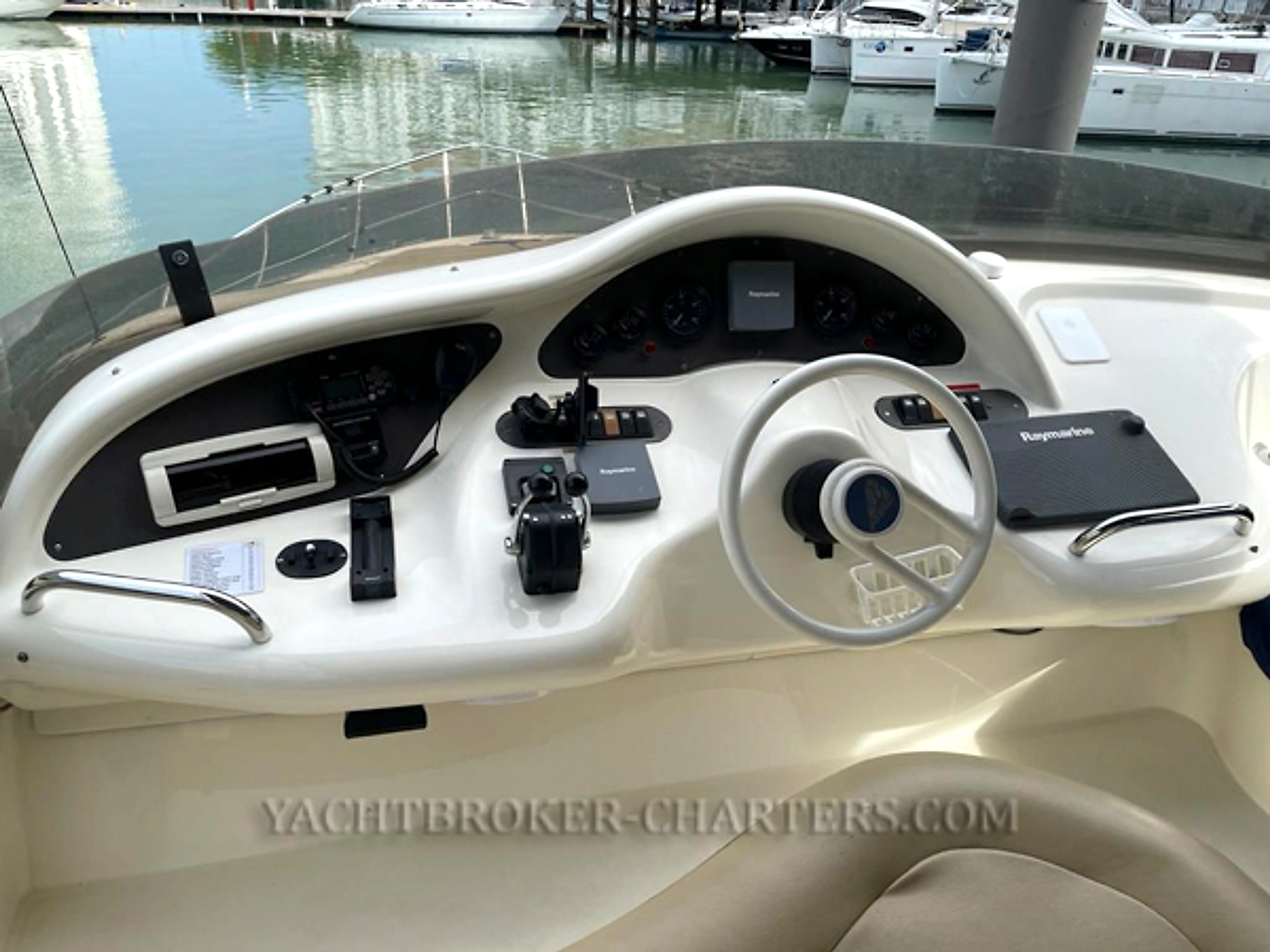 2002 Azimut 46 for sale (photo 11)