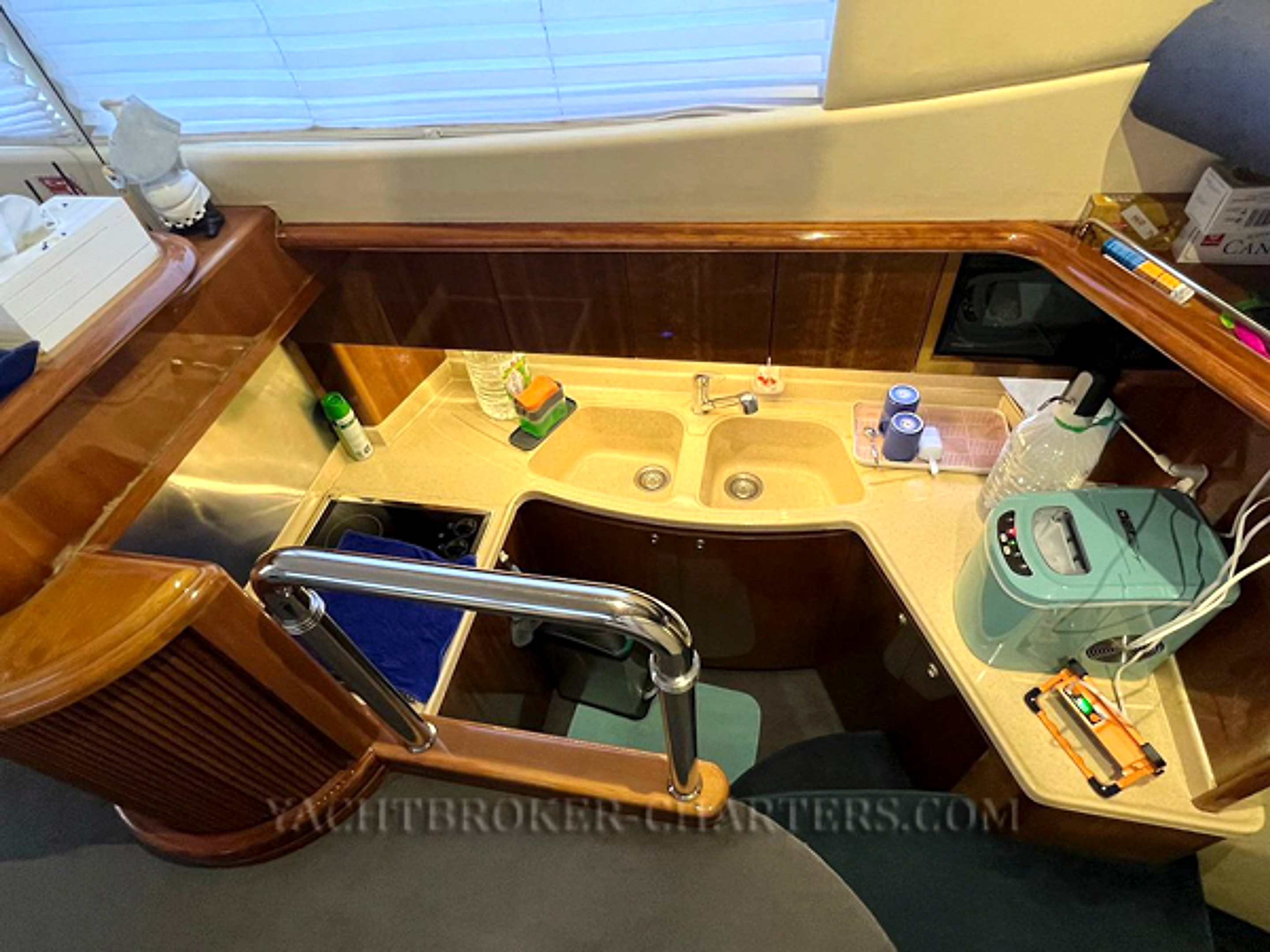 2002 Azimut 46 for sale (photo 23)
