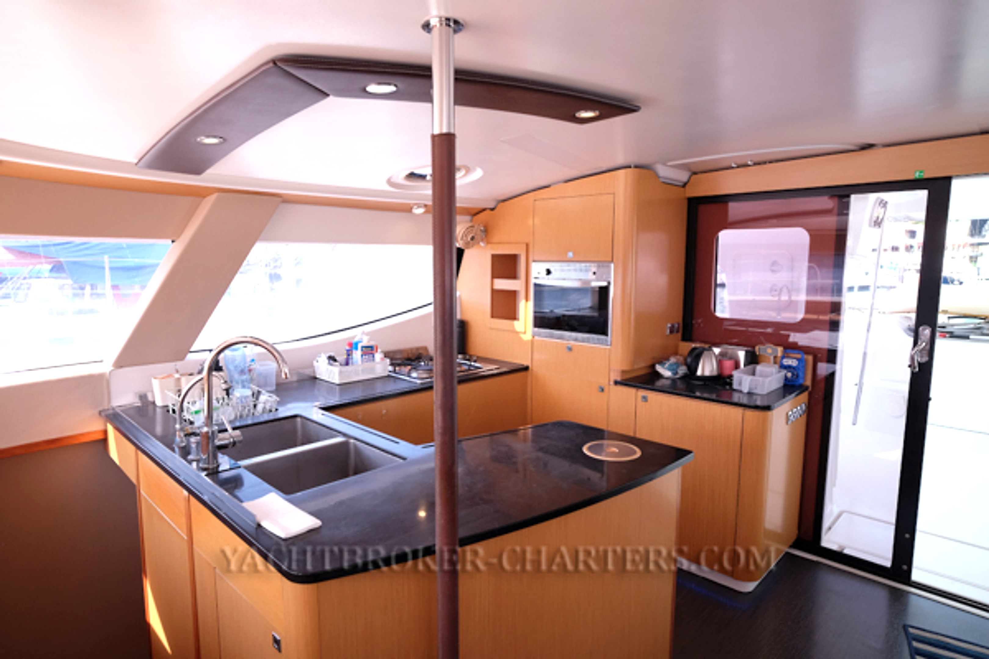 2013 Fountaine Pajot Salina 48 Evolution for sale (photo 13)