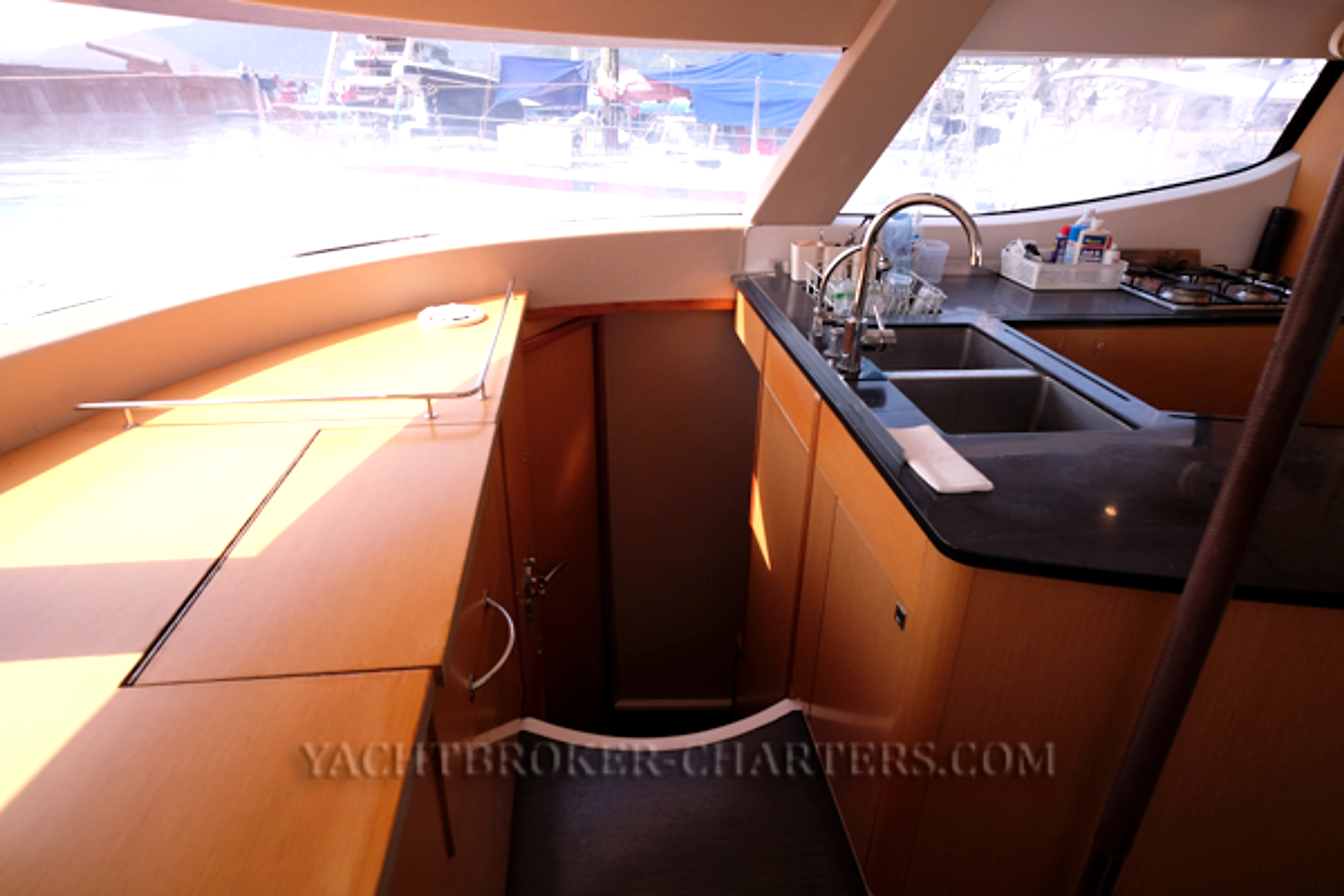 2013 Fountaine Pajot Salina 48 Evolution for sale (photo 14)