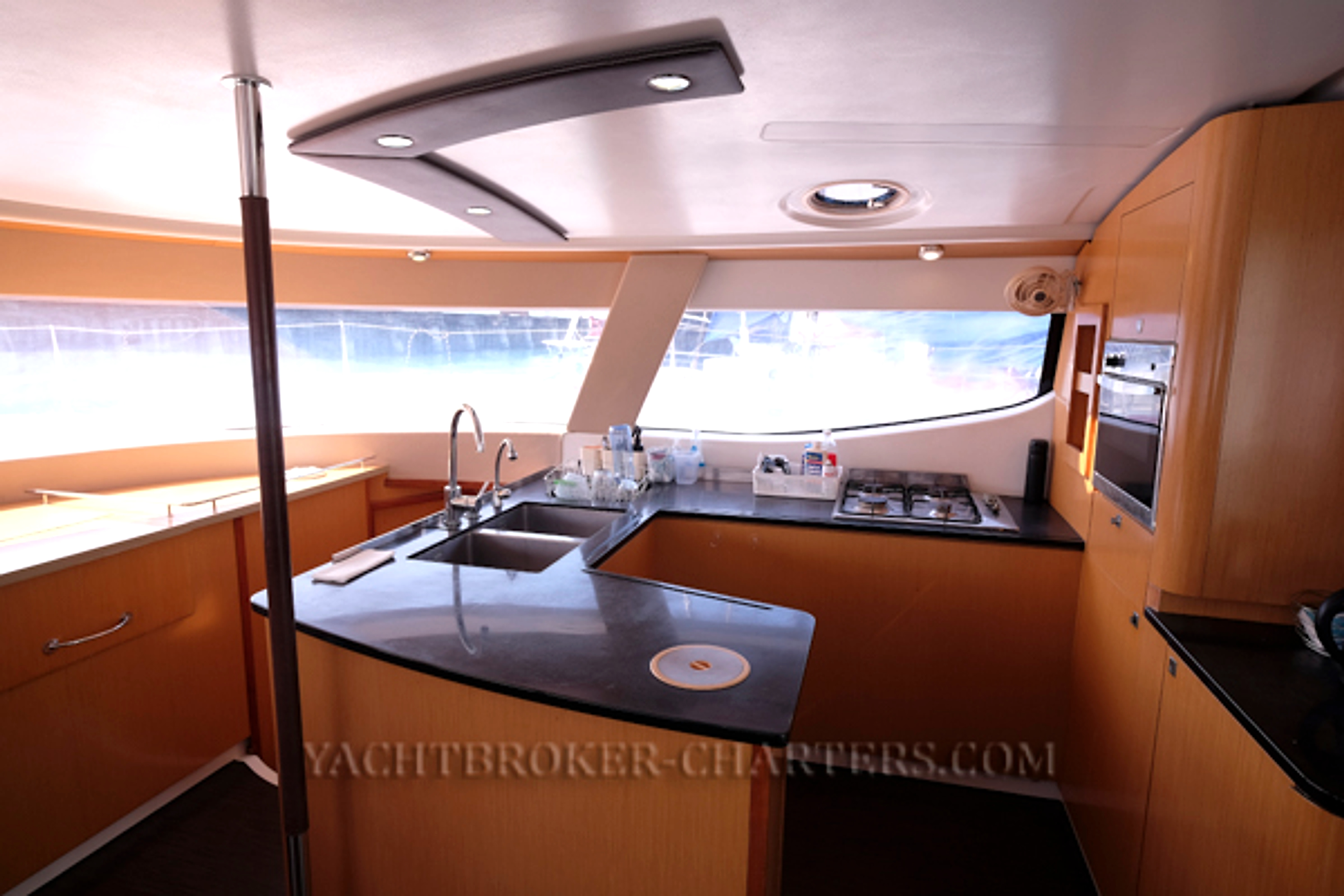 2013 Fountaine Pajot Salina 48 Evolution for sale (photo 16)