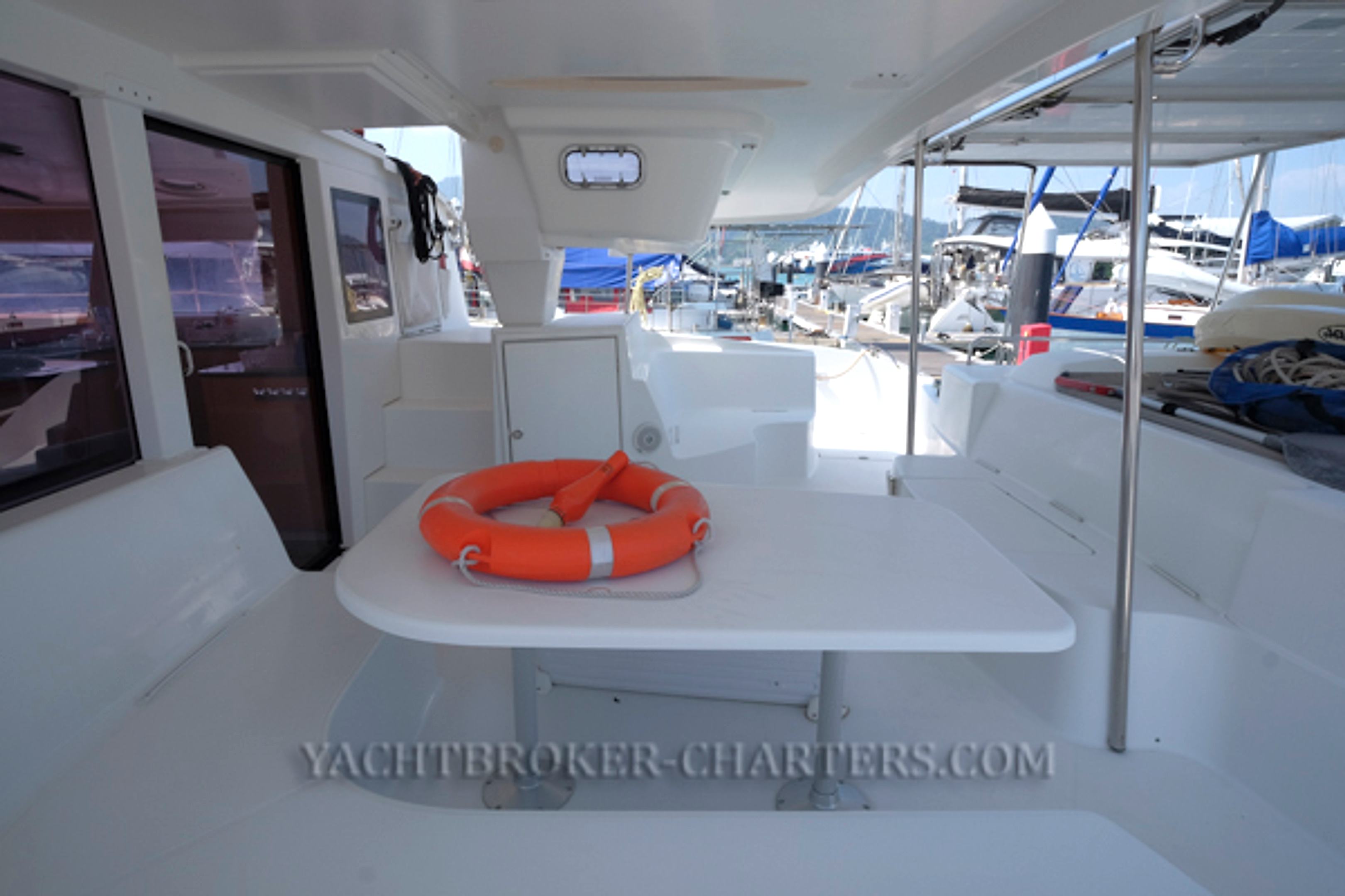 2013 Fountaine Pajot Salina 48 Evolution for sale (photo 18)