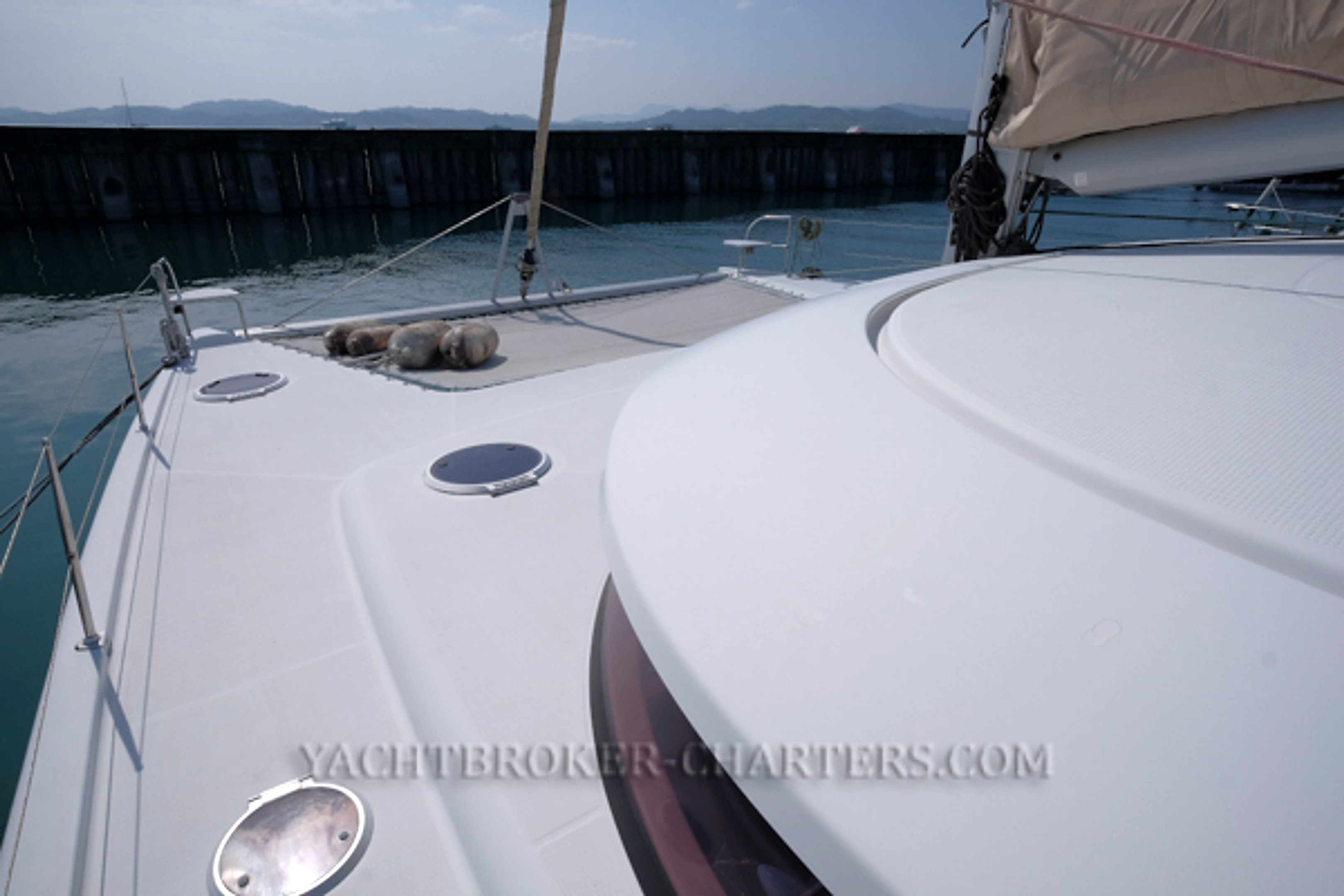 2013 Fountaine Pajot Salina 48 Evolution for sale (photo 21)