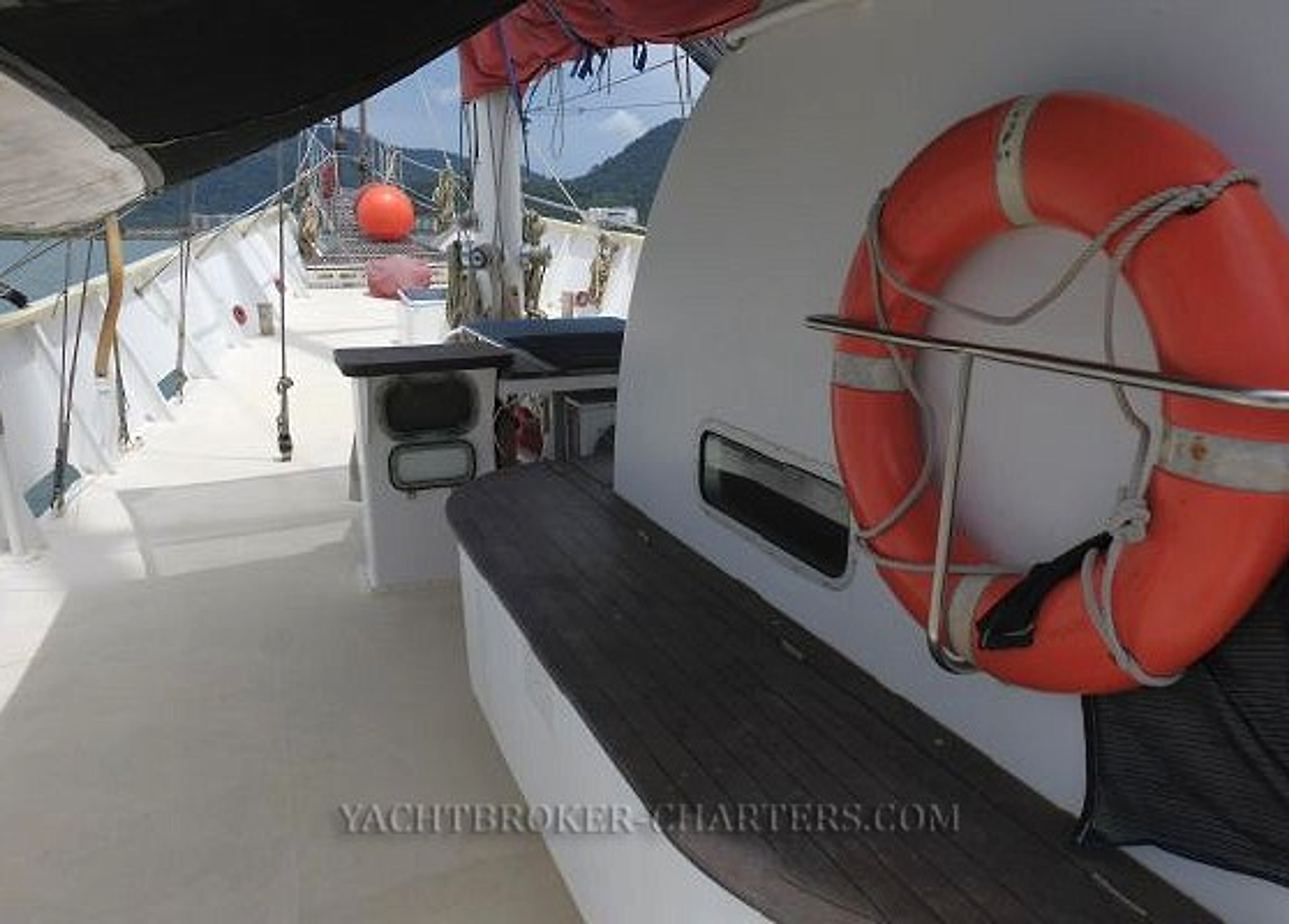 1986 Custom Schooner 85' à vendre (photo 14)