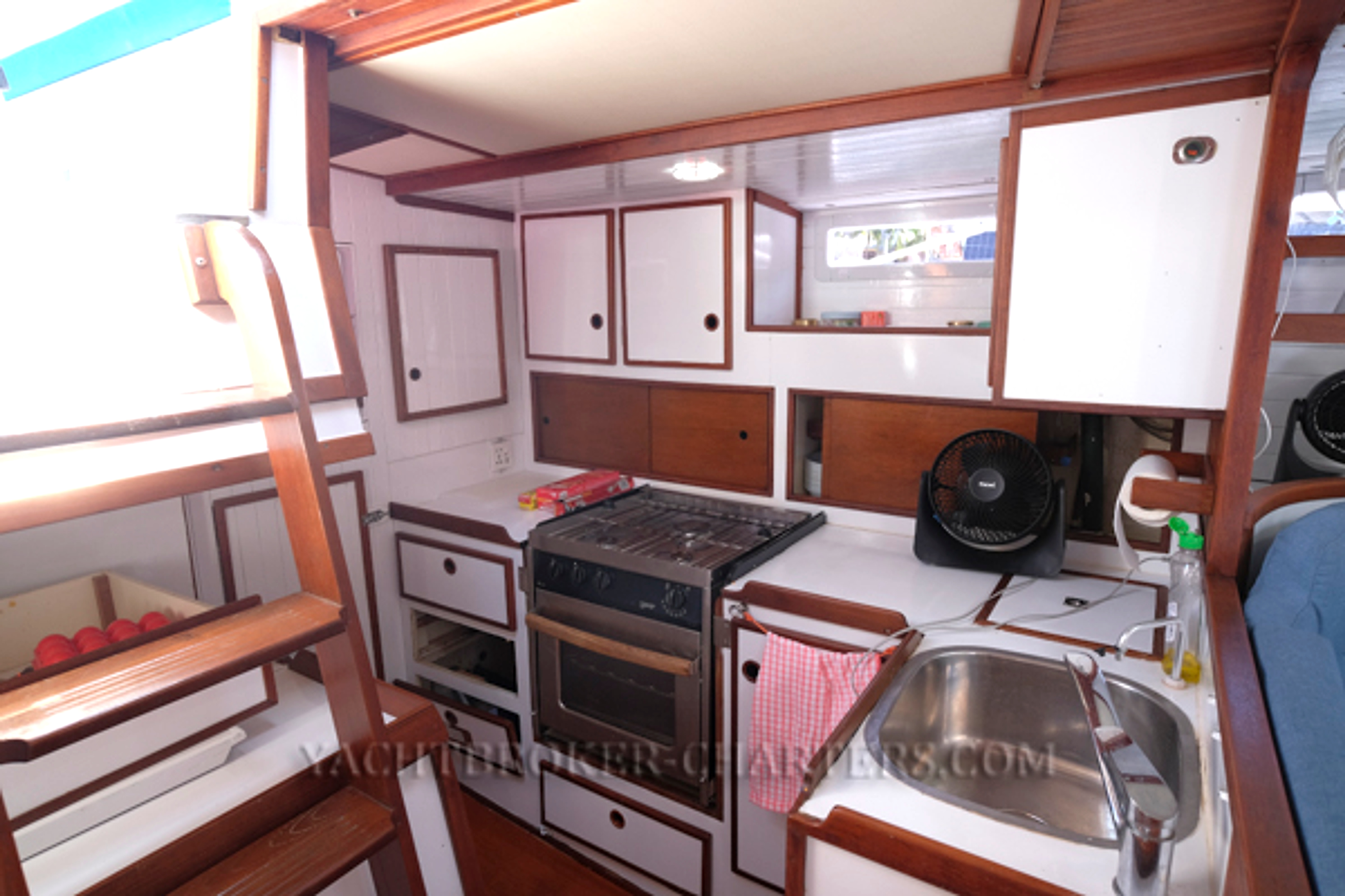 1981 Corbin 39 for sale (photo 22)