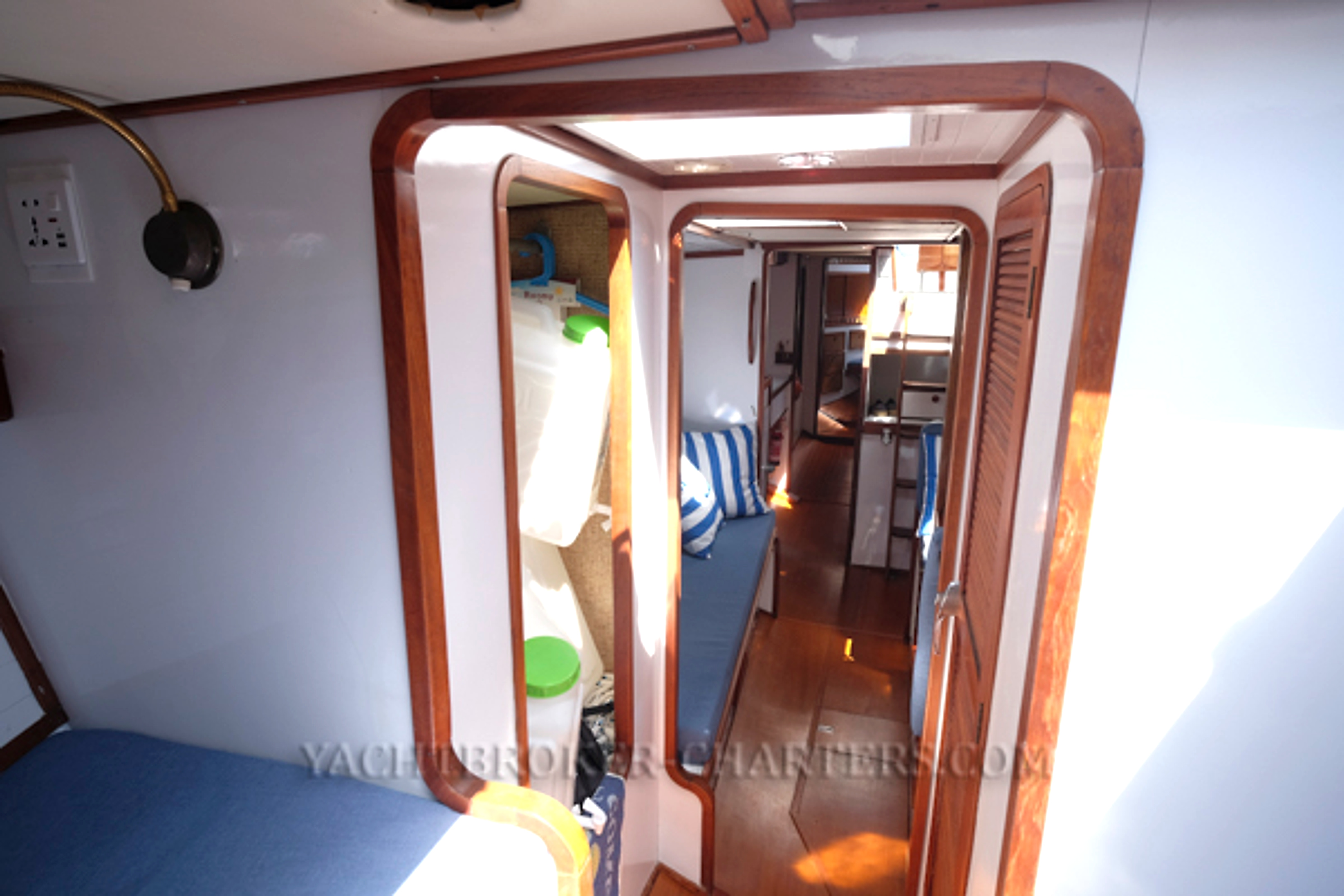 1981 Corbin 39 for sale (photo 34)