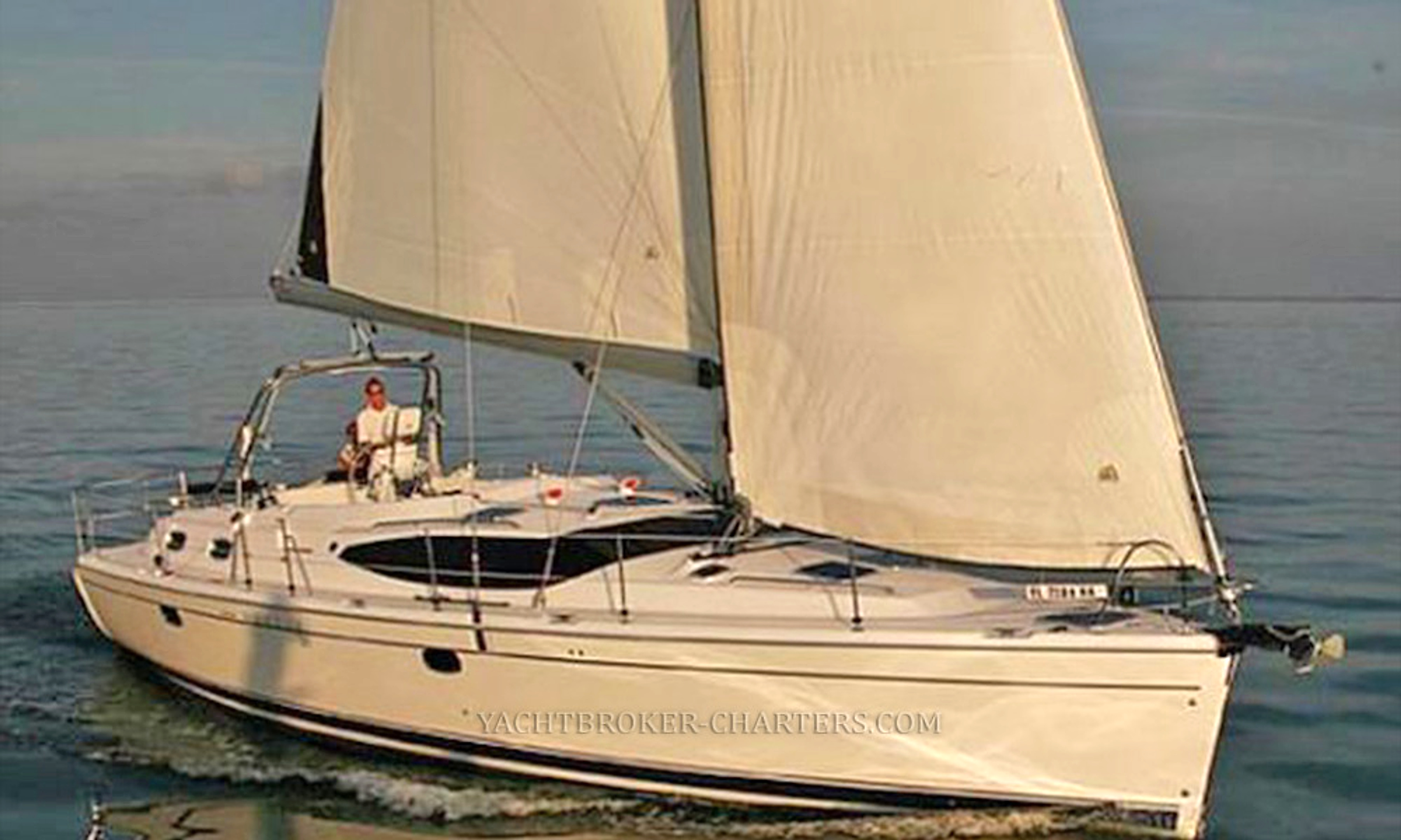 2008 Hunter 41 Deck Saloon for sale (photo 2)