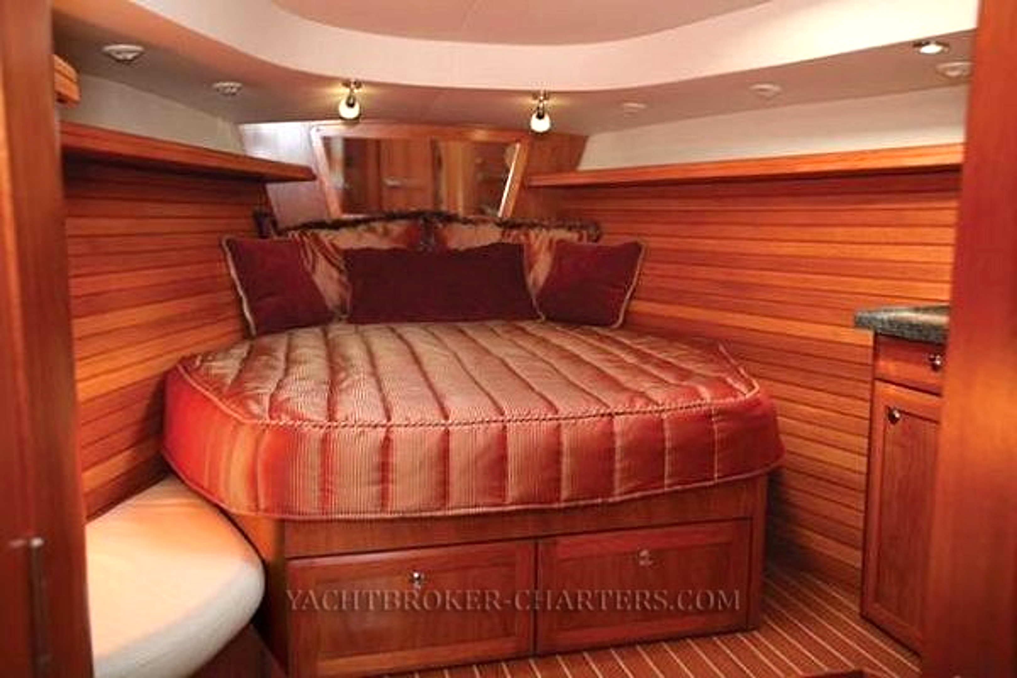 2008 Hunter 41 Deck Saloon for sale (photo 12)