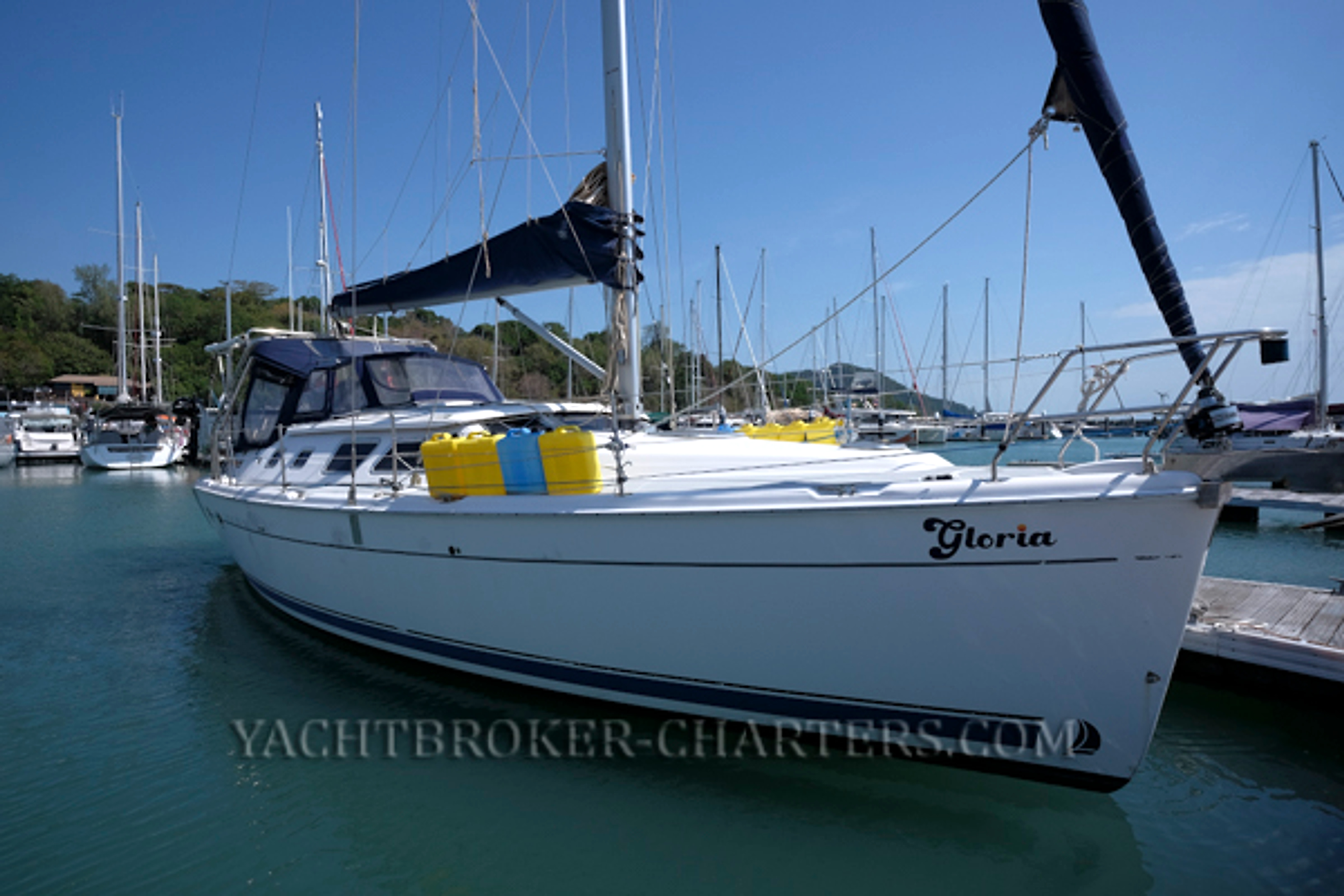 2008 Hunter 41 Deck Saloon for sale (photo 4)