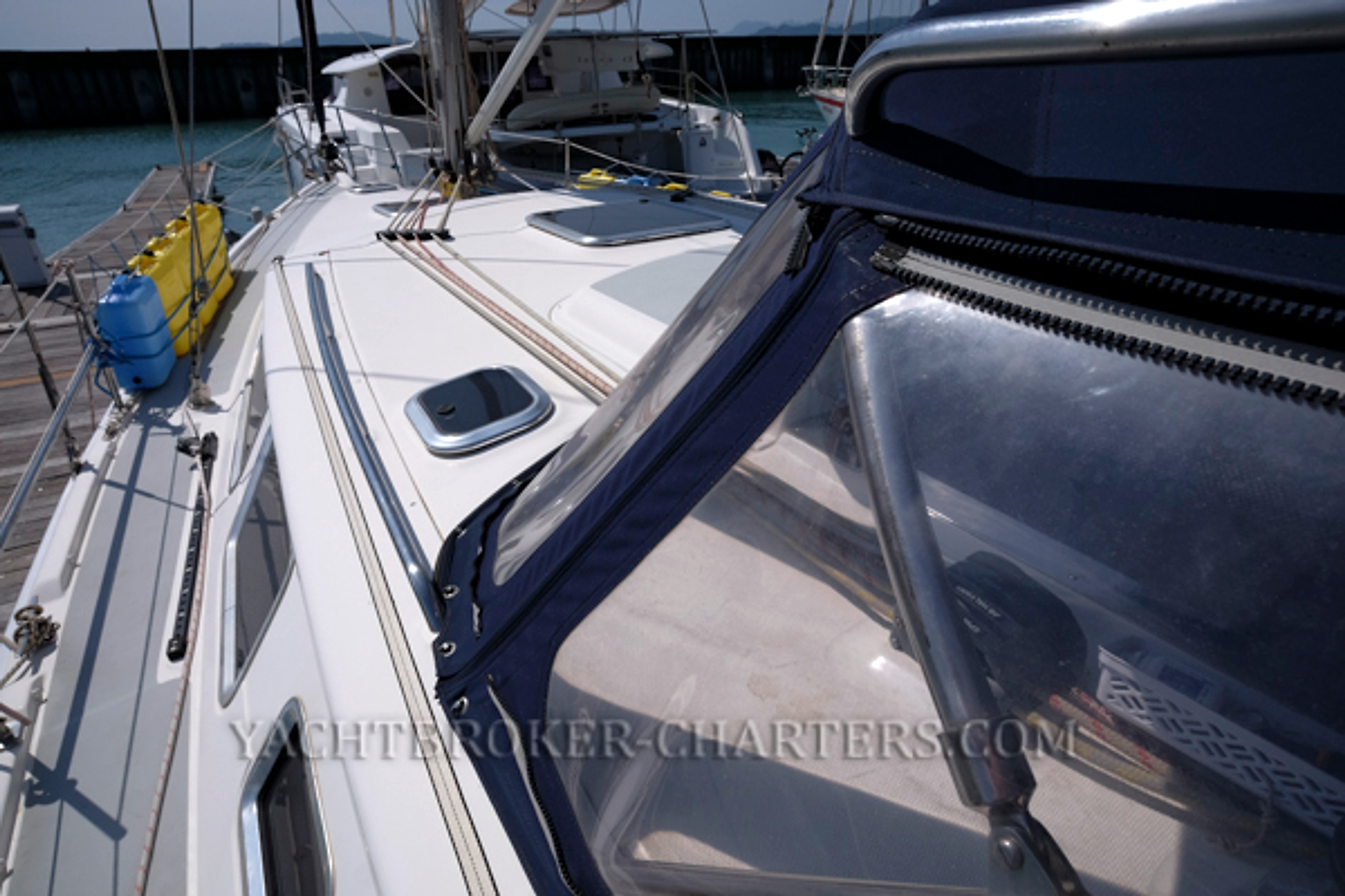 2008 Hunter 41 Deck Saloon for sale (photo 23)