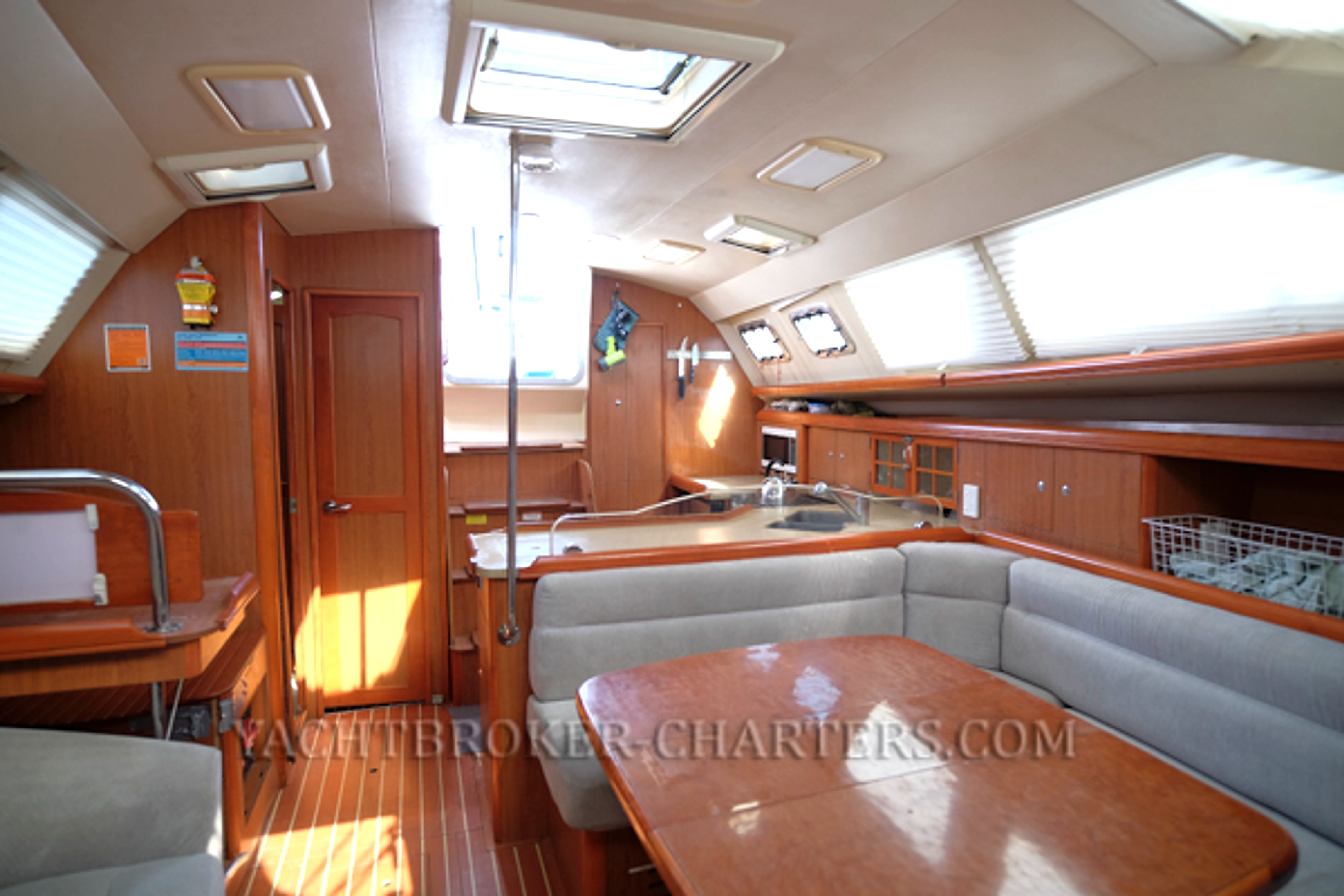 2008 Hunter 41 Deck Saloon for sale (photo 45)