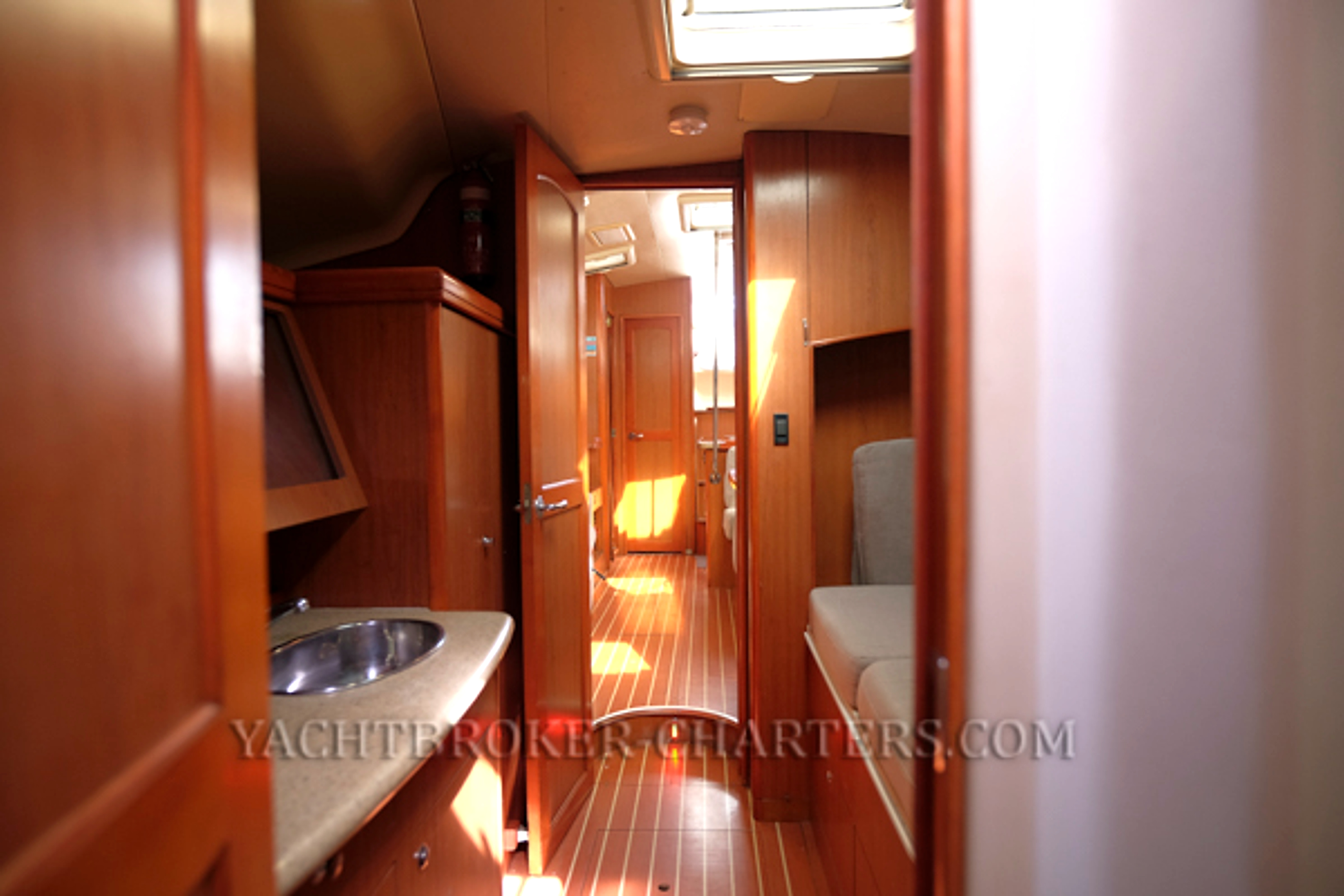 2008 Hunter 41 Deck Saloon for sale (photo 58)