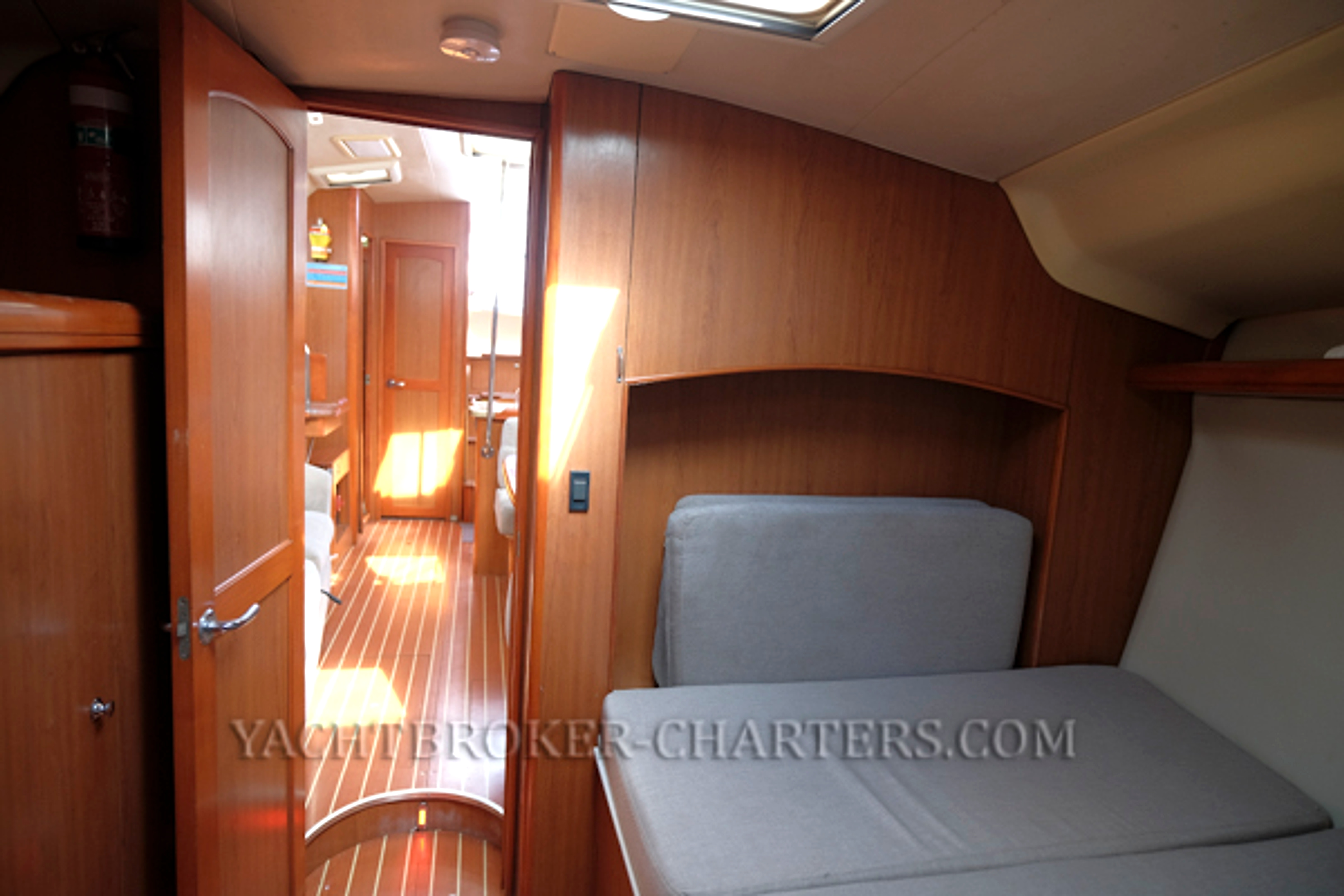 2008 Hunter 41 Deck Saloon for sale (photo 66)
