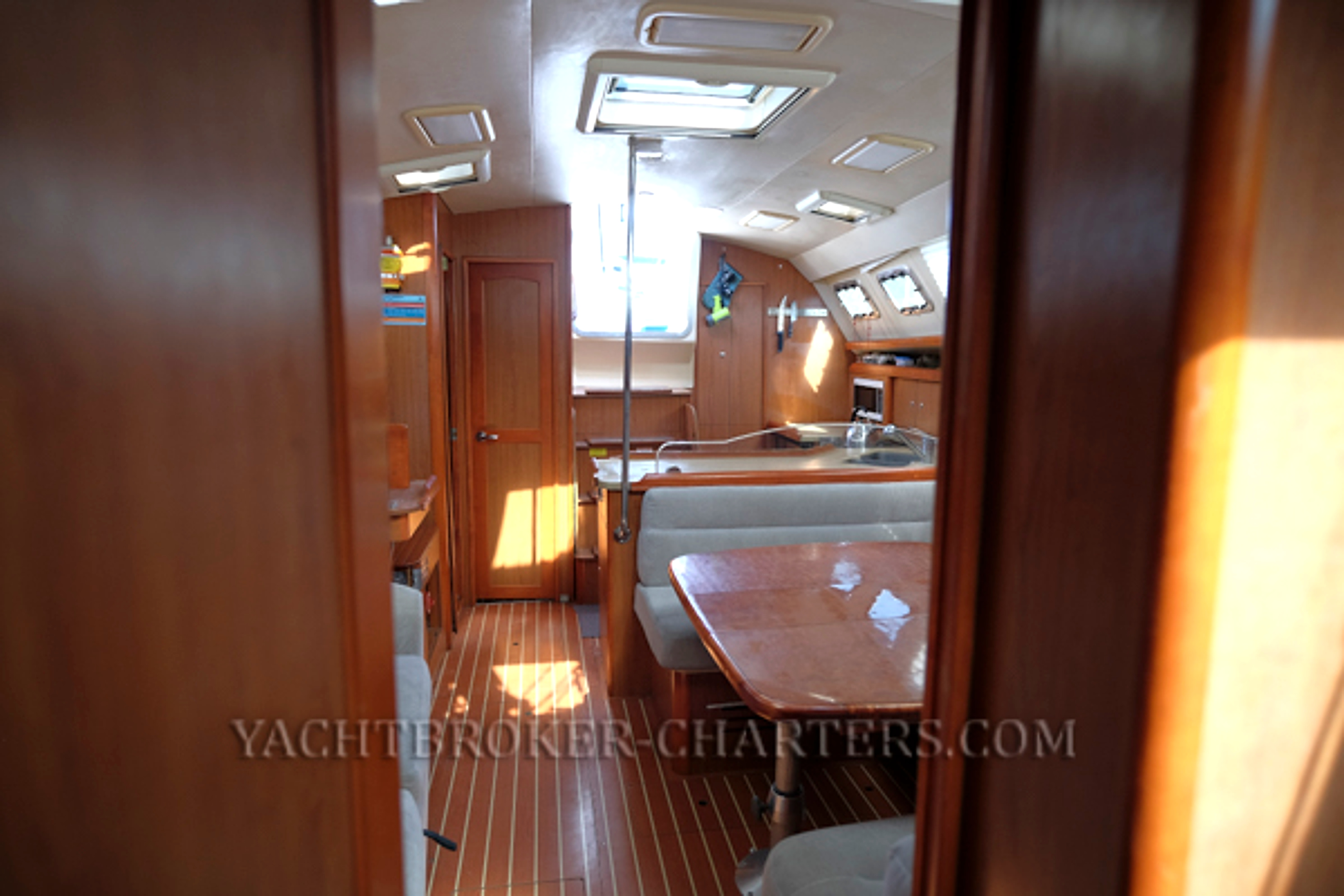 2008 Hunter 41 Deck Saloon for sale (photo 69)